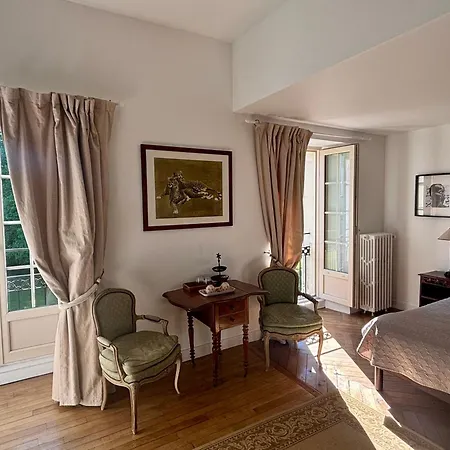 Château du Mesnil Soleil , gites et chambres d'hôtes Damblainville Extérieur photo