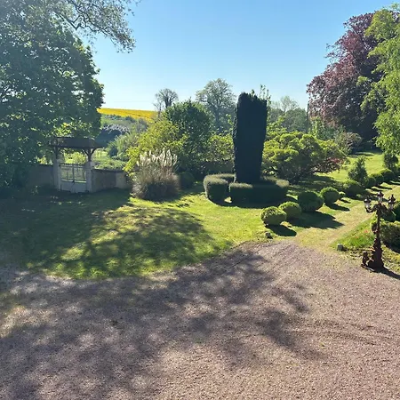 Château du Mesnil Soleil , gites et chambres d'hôtes Damblainville Extérieur photo