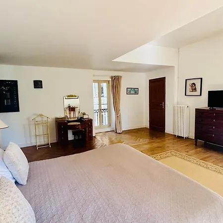 Château du Mesnil Soleil , gites et chambres d'hôtes Damblainville Extérieur photo