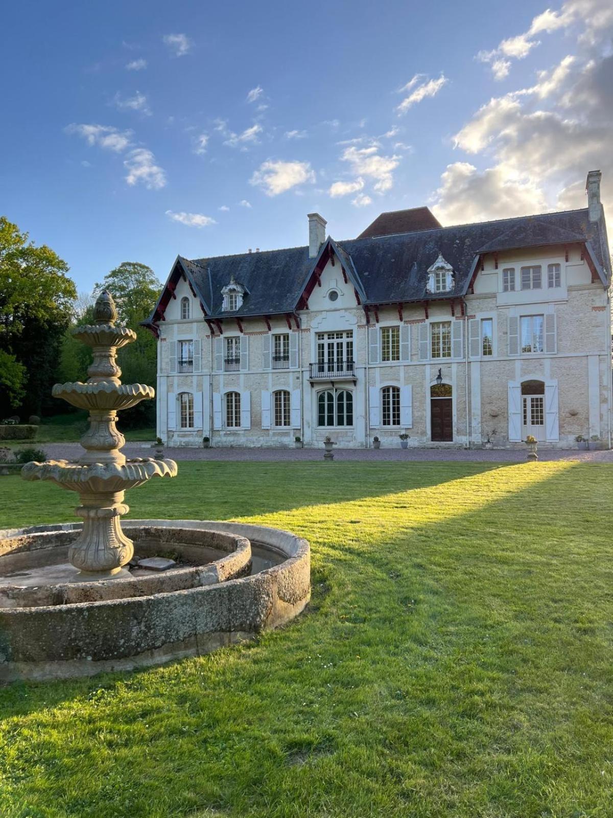 Château Du Mesnil Soleil , Et D'hôtes Casa de Férias